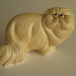 Персидский кот кремовый
