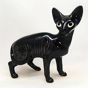 Сфинкс в стойке чёрный