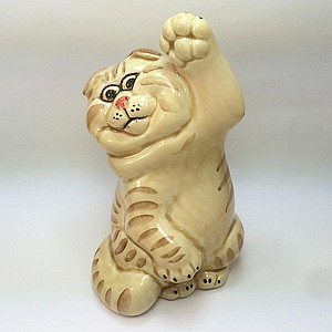 Скоттиш фолд полосатый бежевый с лапкой